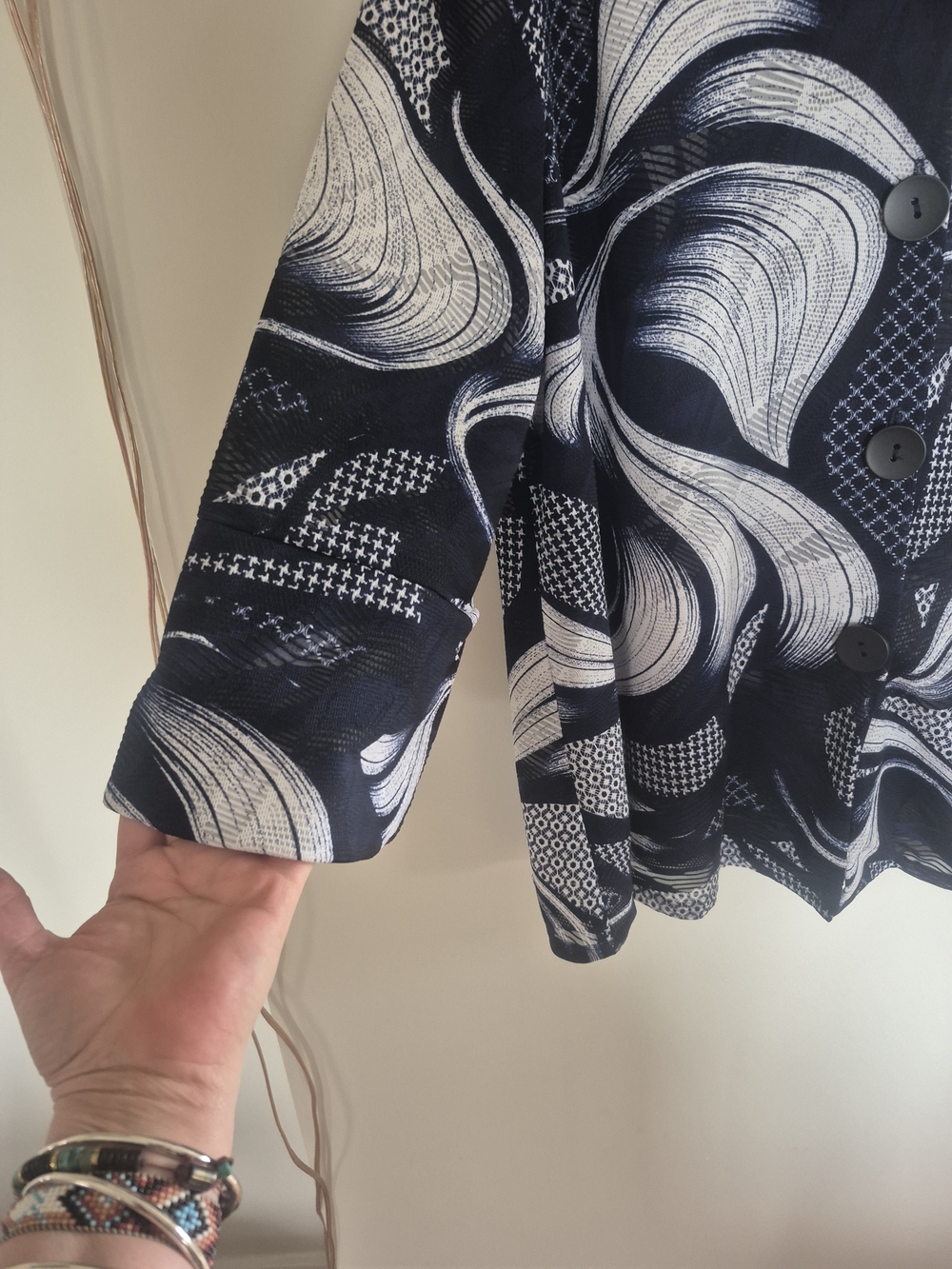 Joseph Ribkoff Navy White Abstract Button Down Blouse 14 - Picture 3 of 6